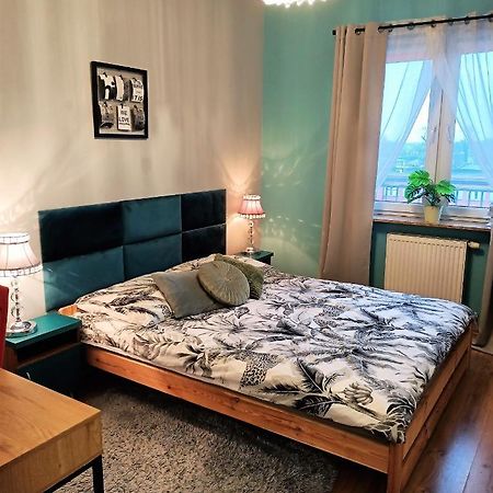 2-Room Apartment Nowy Dwór Mazowiecki Eksteriør billede