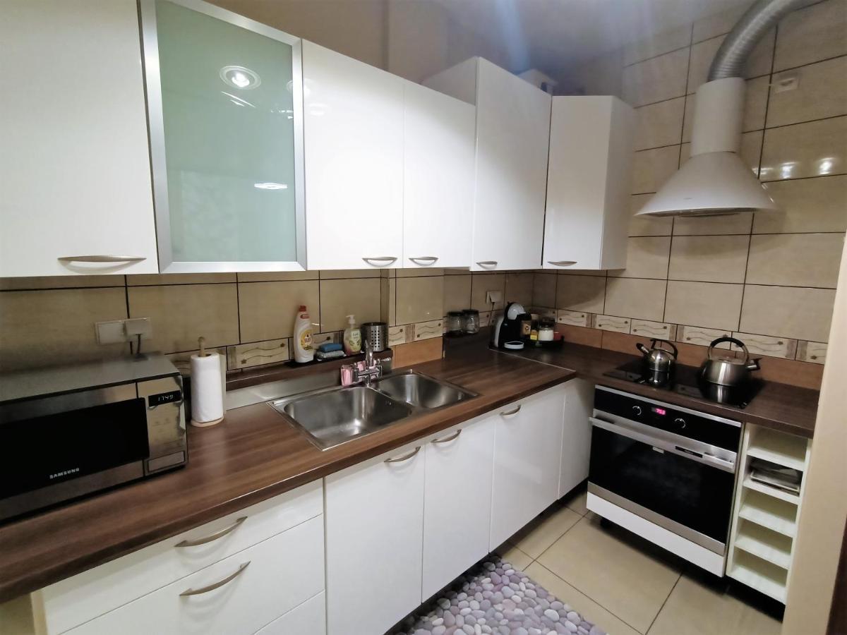 2-Room Apartment Nowy Dwór Mazowiecki Eksteriør billede