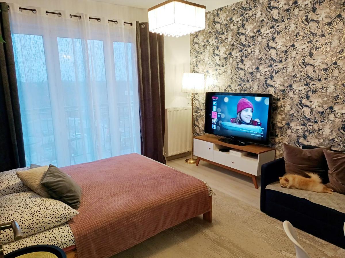 2-Room Apartment Nowy Dwór Mazowiecki Eksteriør billede