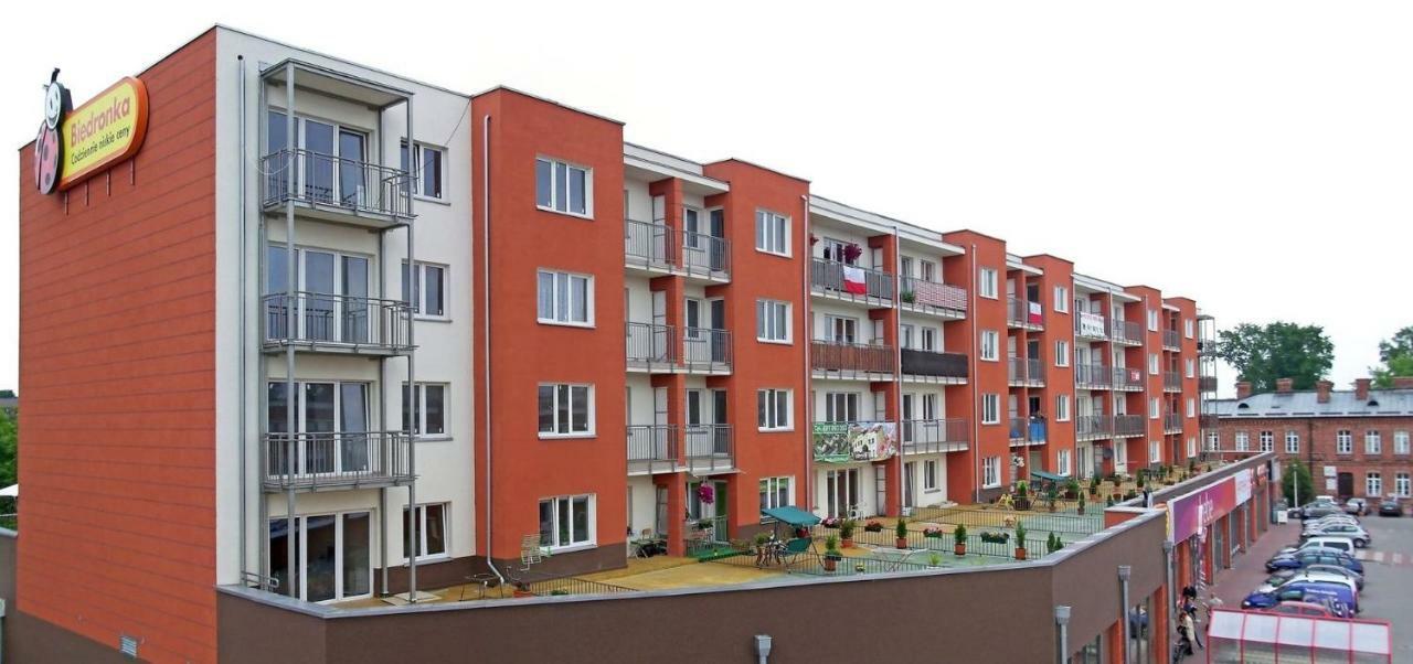 2-Room Apartment Nowy Dwór Mazowiecki Eksteriør billede